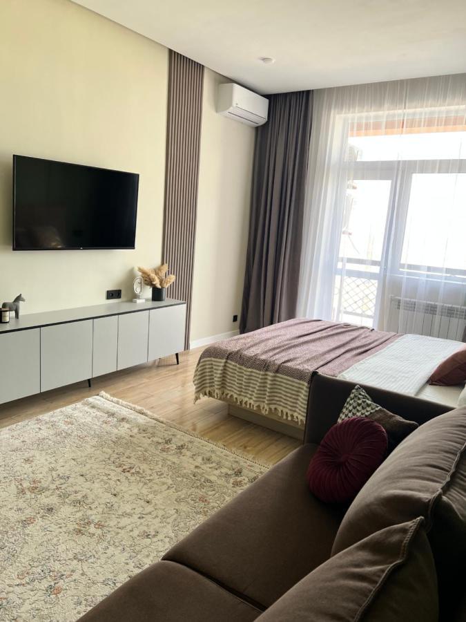 Green Plaza-Seaview Apartment Aktau  Ngoại thất bức ảnh